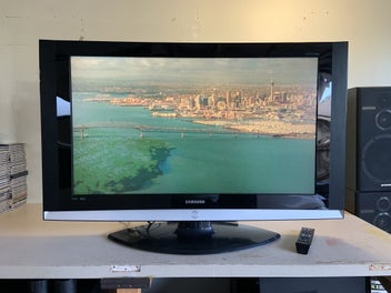 Image 1 of 7