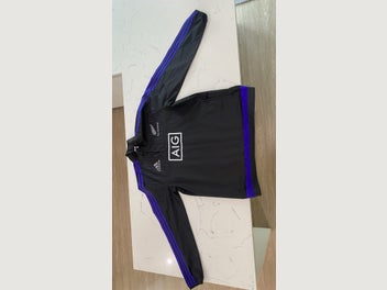 Image 1 of 5