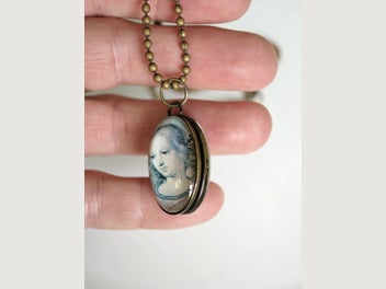 Image 1 of 2