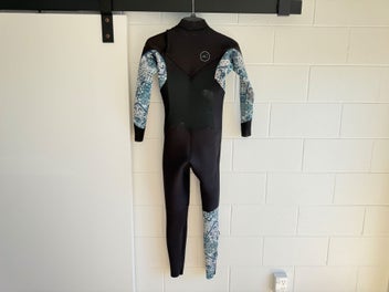 Image 1 of 14