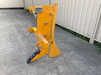 Image 1 of 18