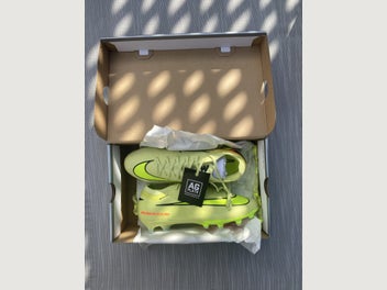 Image 1 of 4