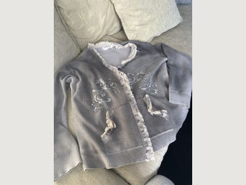 Image 1 of 6