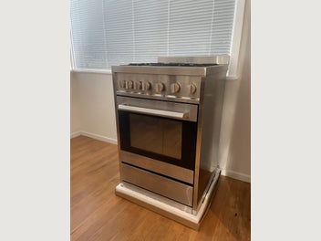 Image 1 of 6