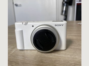 Image 1 of 7