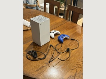 Image 1 of 6