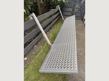 Image 1 of 5