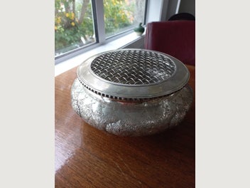 Image 1 of 6