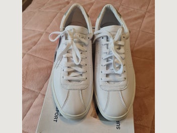Image 1 of 7