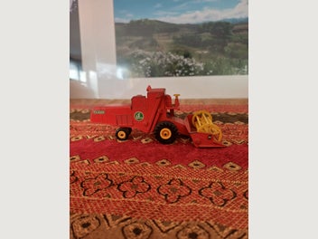 Image 1 of 8