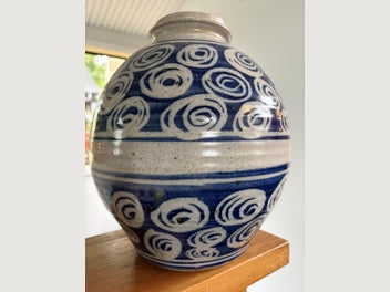 Image 1 of 6