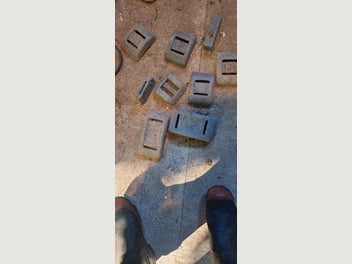 Image 1 of 1