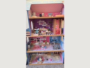 Image 1 of 8