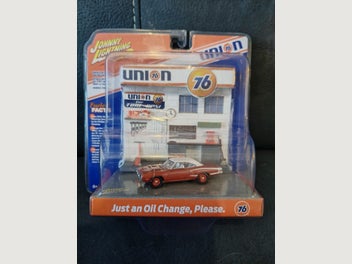 Image 1 of 4
