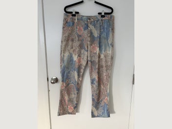 Image 1 of 7