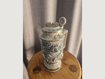 Image 1 of 6