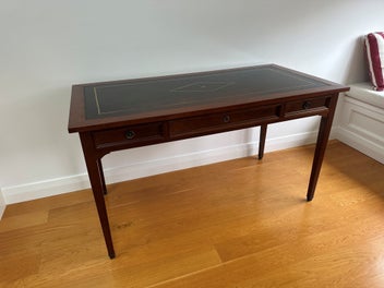 Image 1 of 7