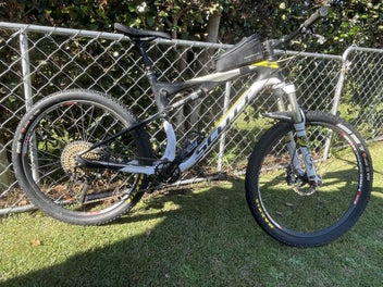 Image 1 of 6