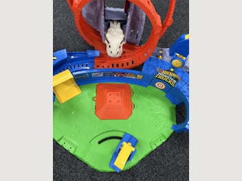 Image 1 of 6