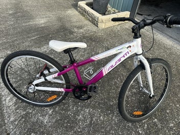 Image 1 of 8