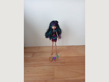 Image 1 of 8