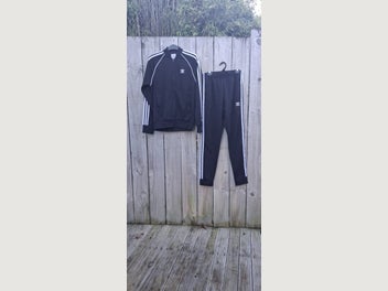 Image 1 of 6