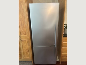Image 1 of 7