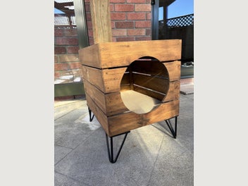 Image 1 of 4