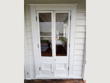 Image 1 of 5