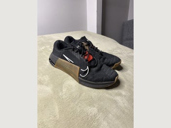 Image 1 of 5