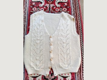 Image 1 of 7
