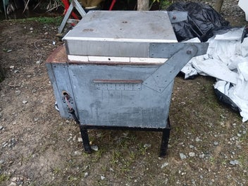 Image 1 of 5