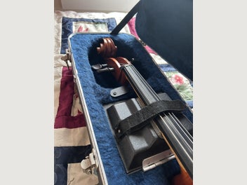 Image 1 of 6