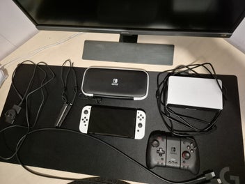 Image 1 of 8