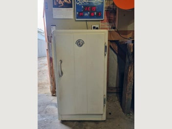 Image 1 of 8