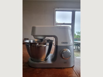 Image 1 of 4