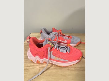 Image 1 of 5
