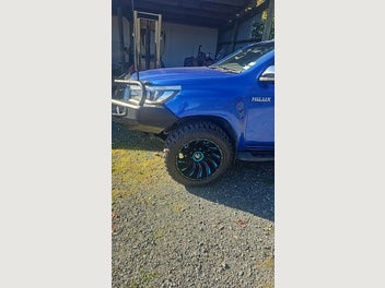 Image 1 of 6