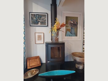 Image 1 of 7