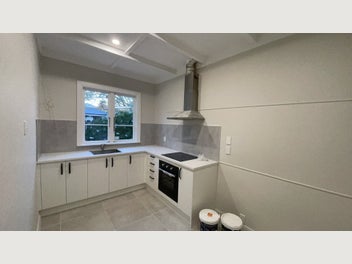 Image 1 of 20