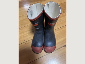 Image 1 of 4