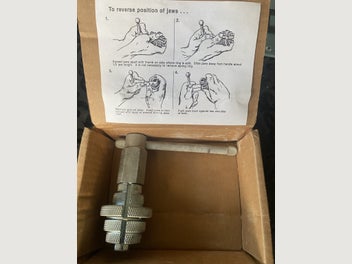 Image 1 of 2