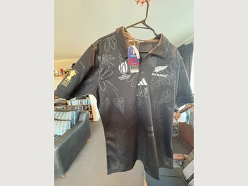 Image 1 of 6