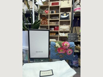 Image 1 of 8