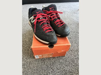 Image 1 of 6