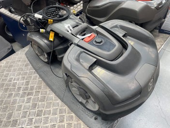 Image 1 of 4