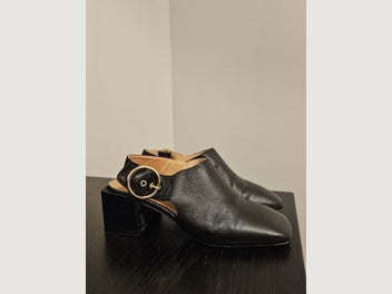 Image 1 of 8