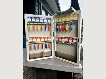 Image 1 of 5