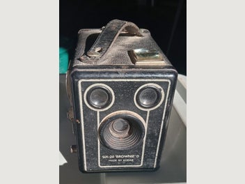 Image 1 of 3