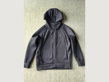 Image 1 of 7